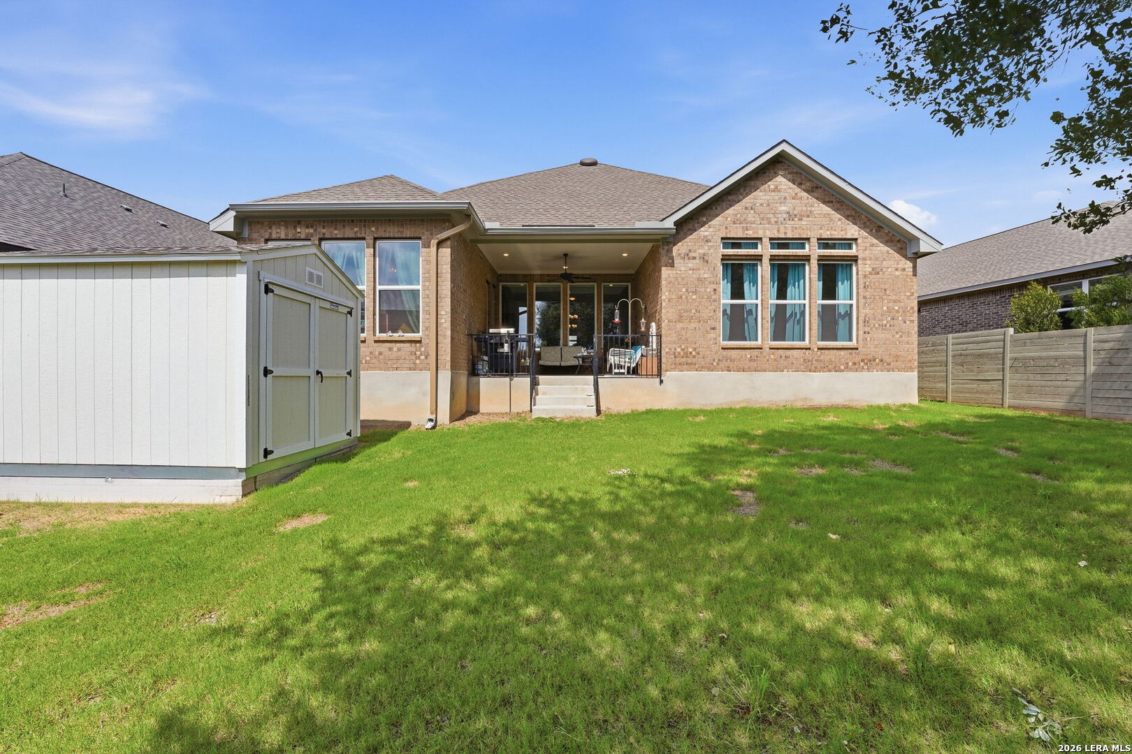 main property photo 18