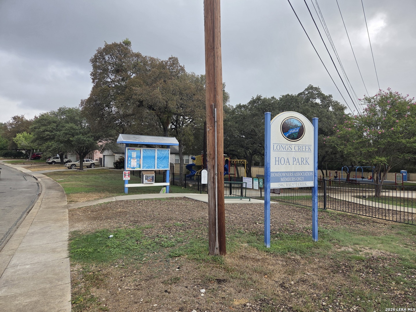 main property photo 41