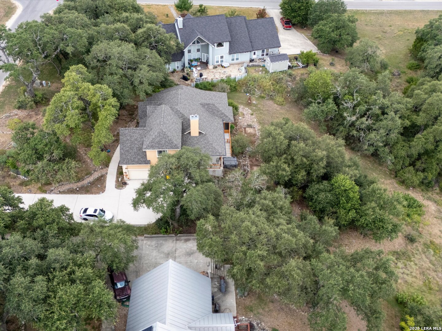 main property photo 33