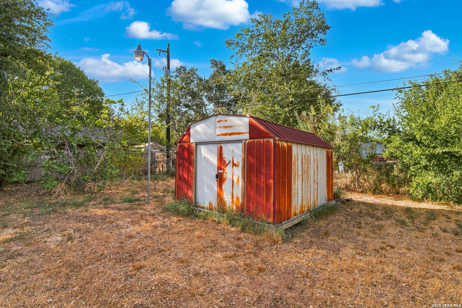 main property photo 13