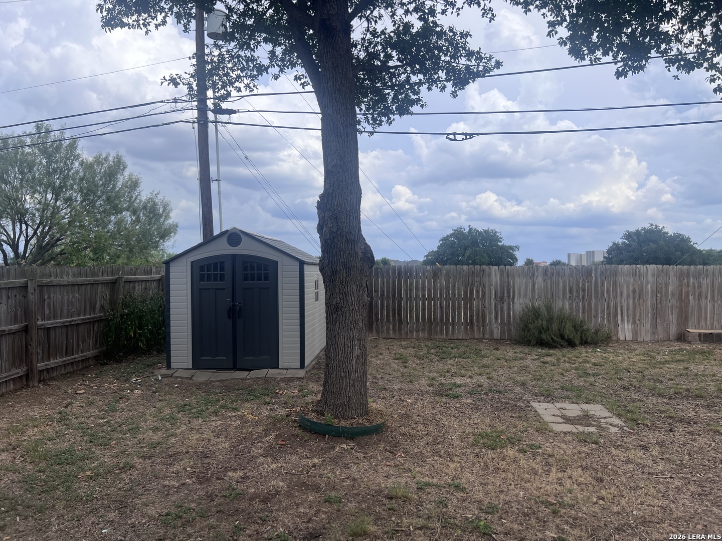 main property photo 19