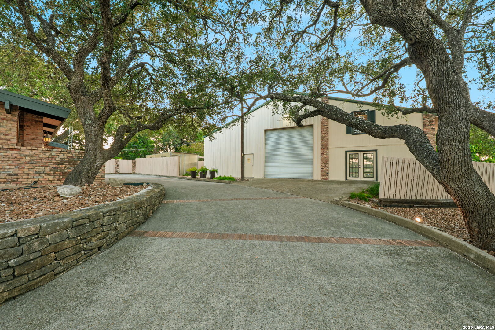main property photo 26