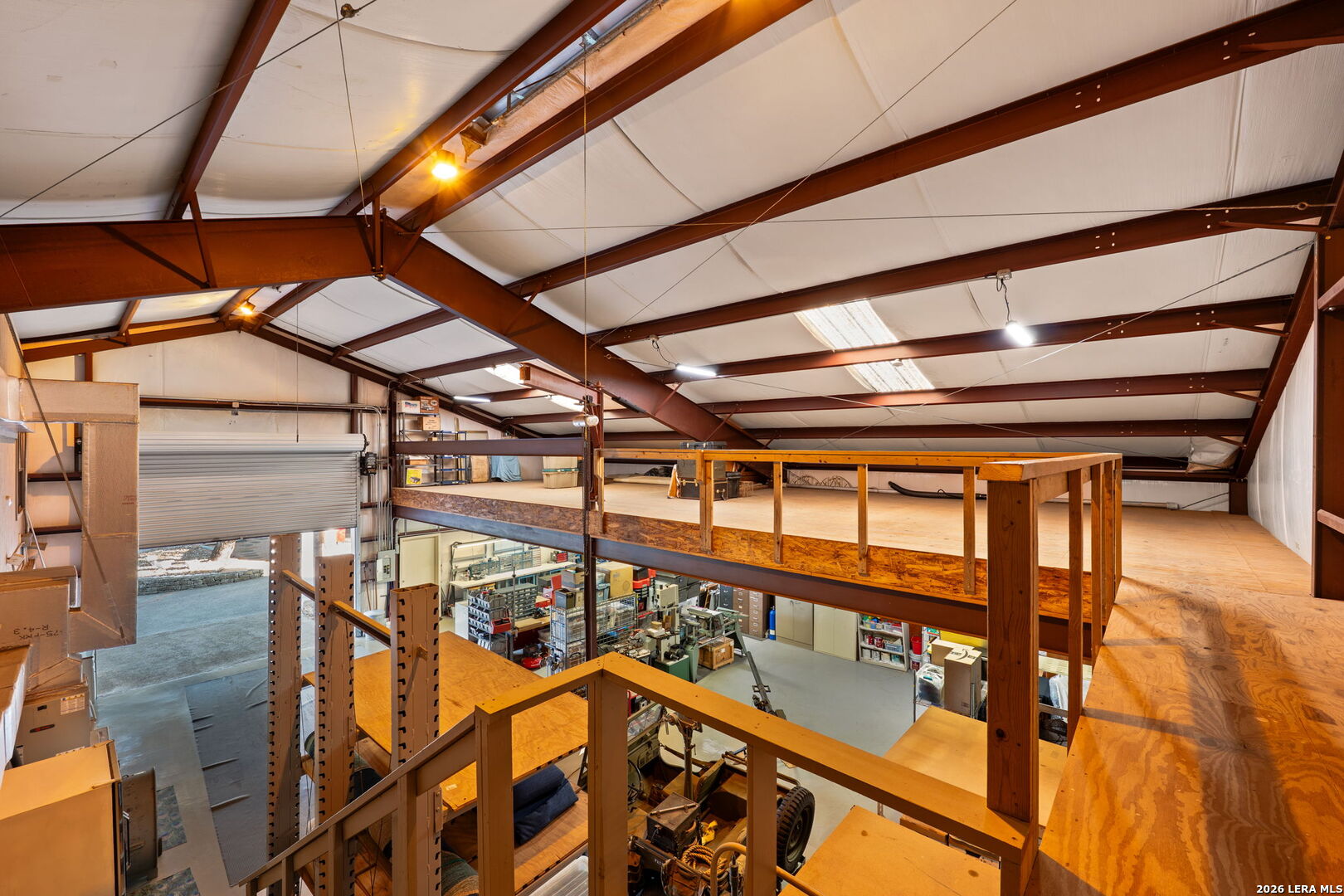 main property photo 28