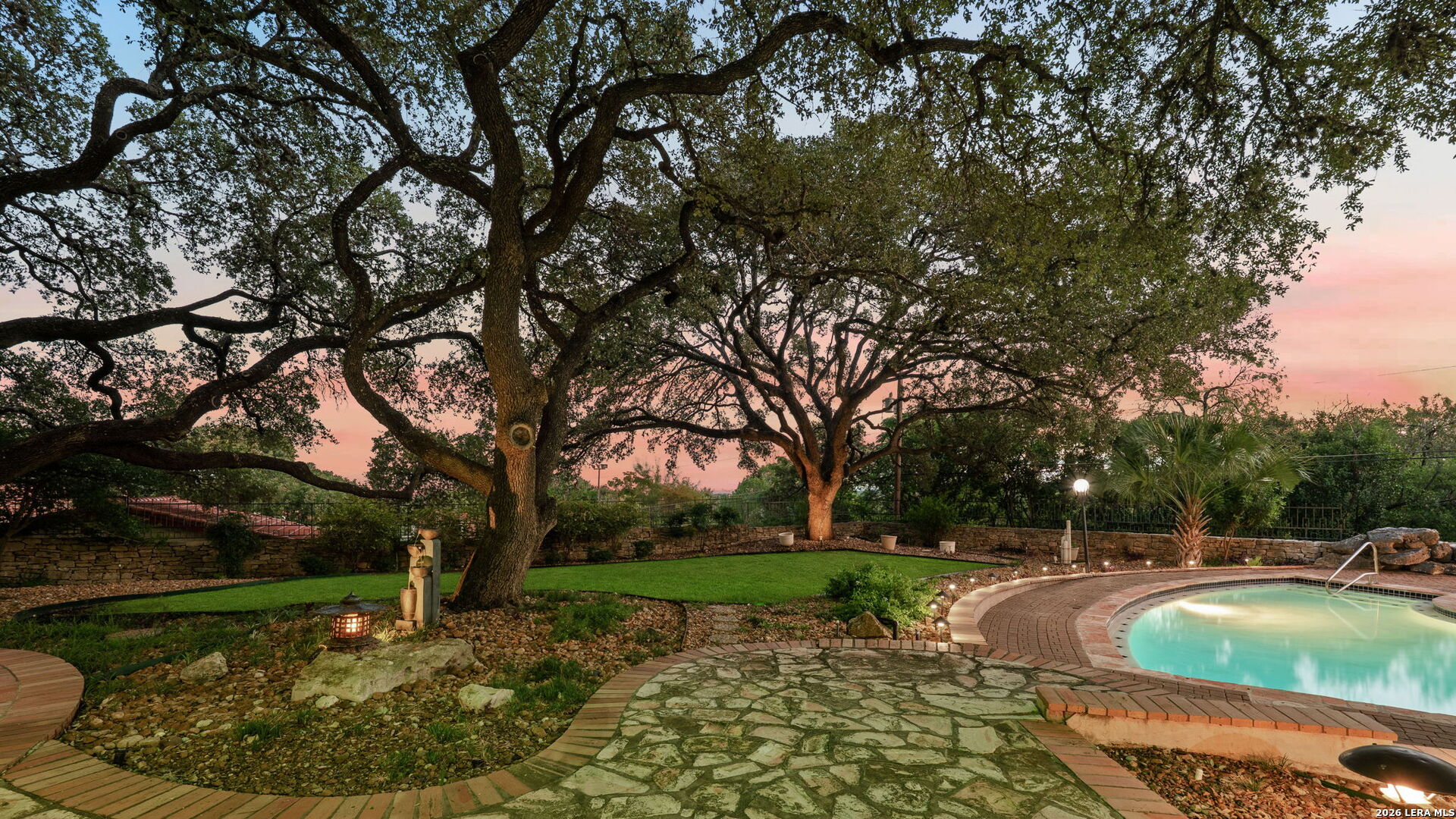 main property photo 41