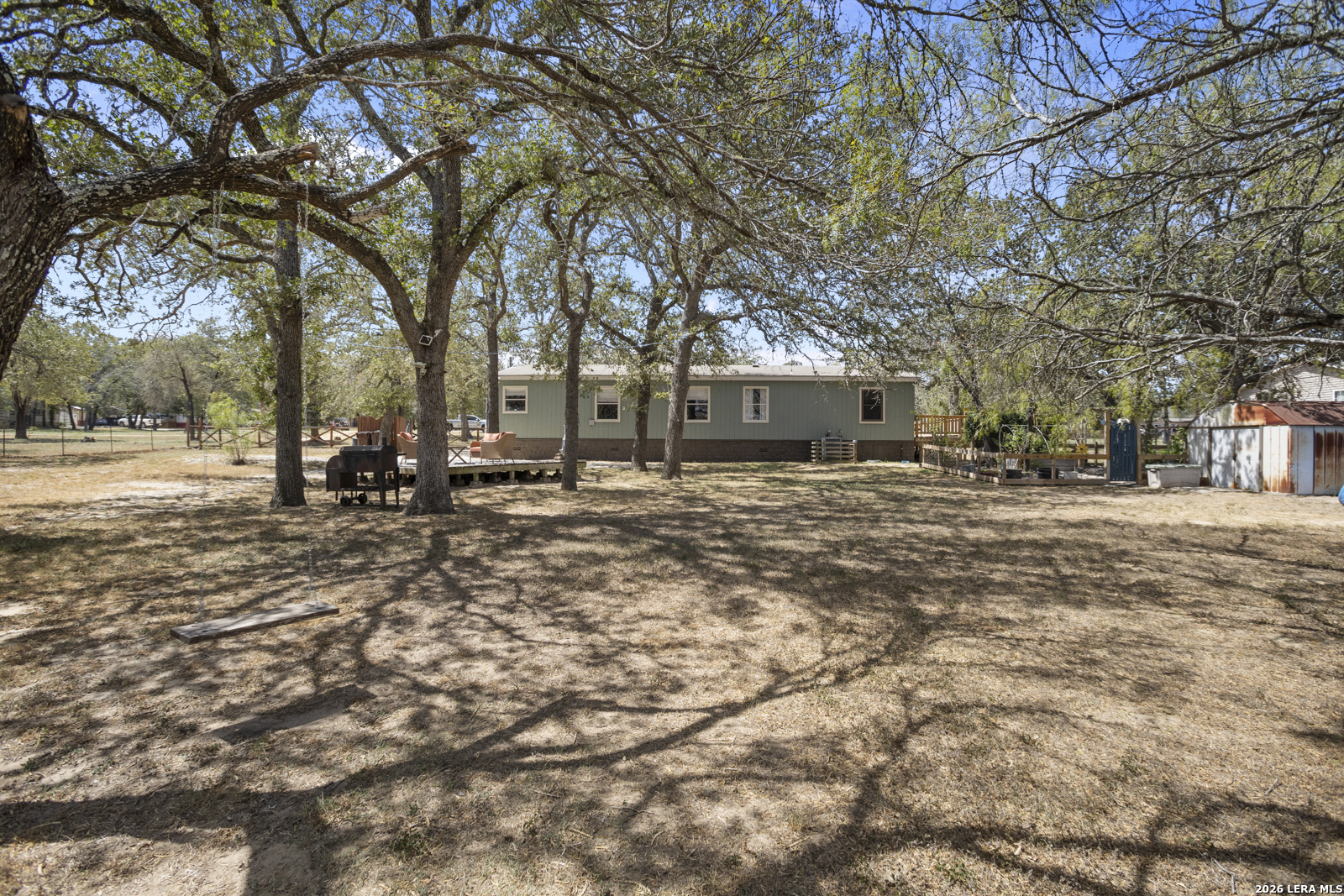 main property photo 32