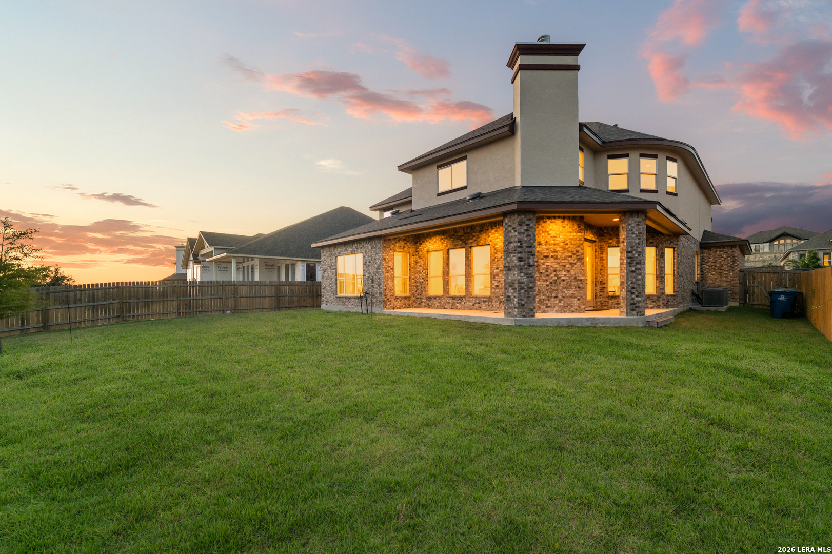 main property photo 40