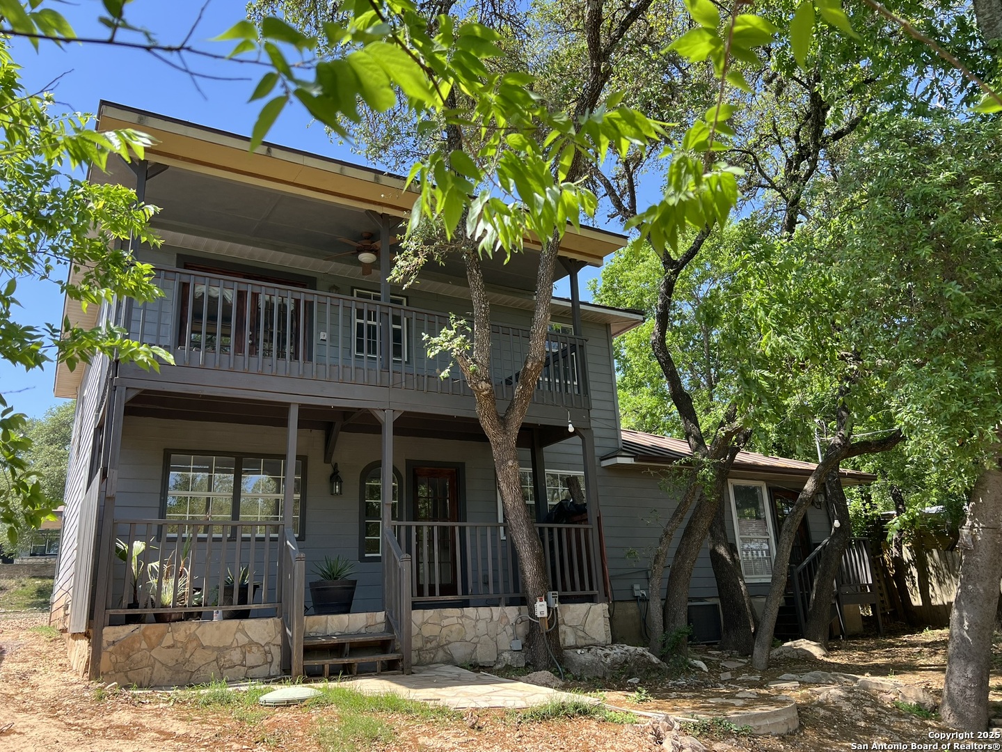 main property photo 25