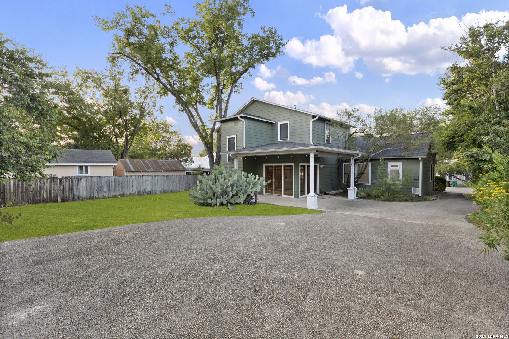 main property photo 37