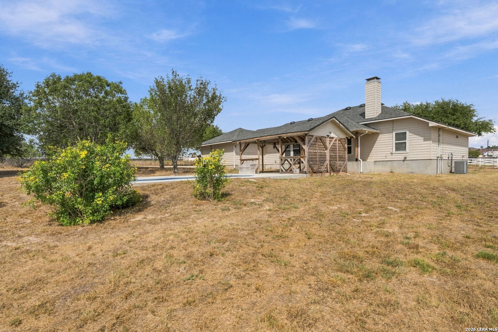main property photo 27