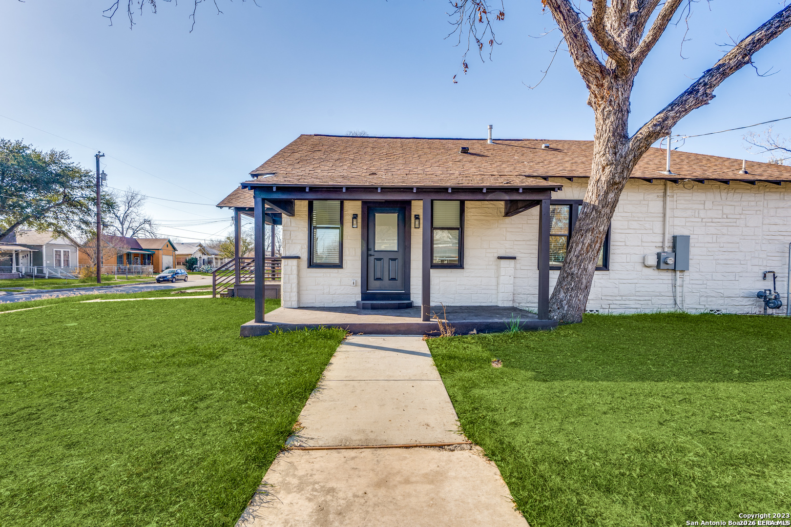 main property photo 15