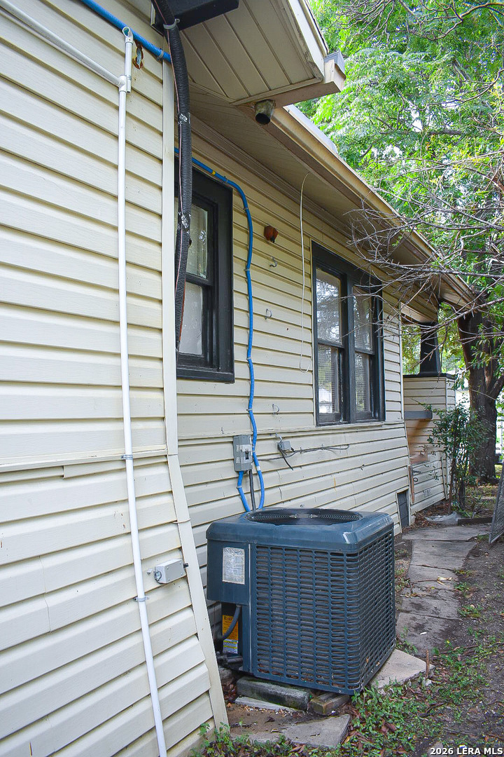 main property photo 11