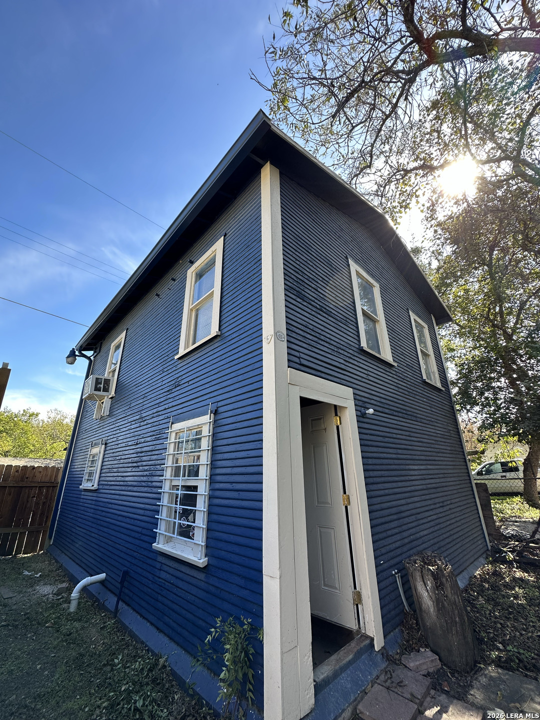 main property photo 34