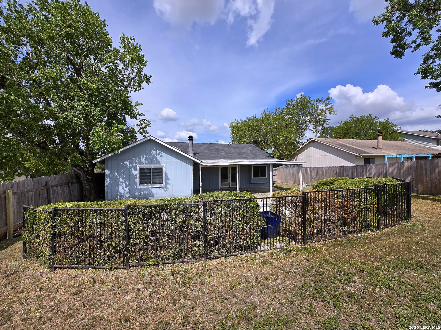 main property photo 25