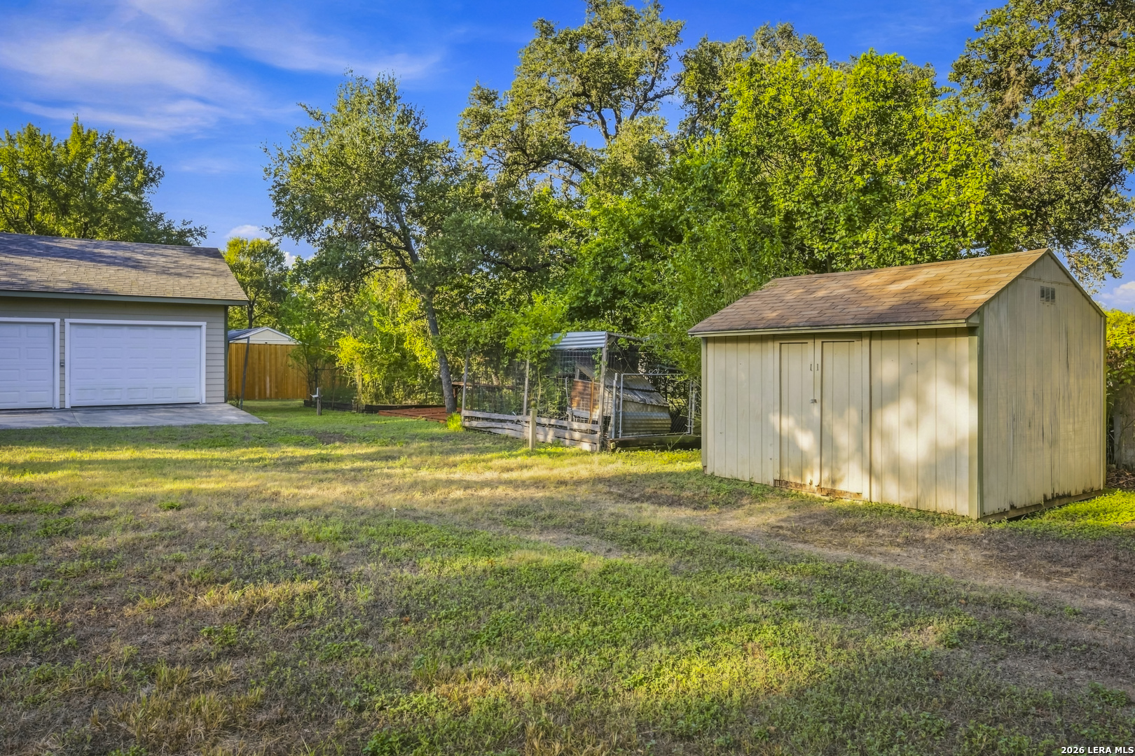 main property photo 33