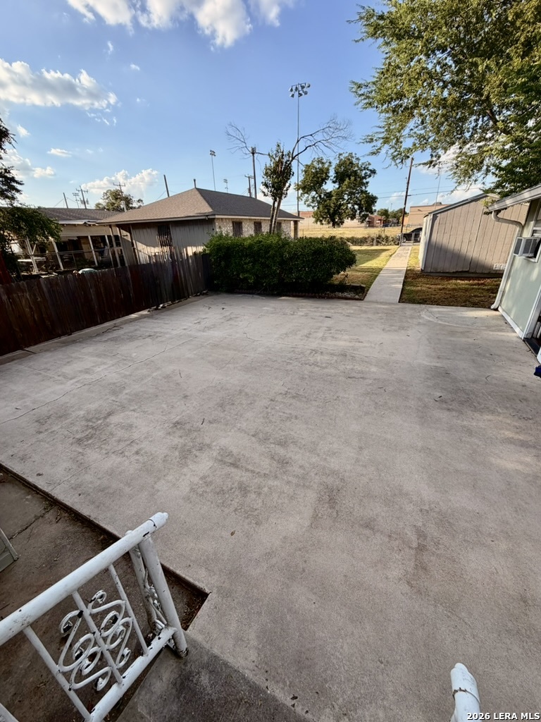 main property photo 29