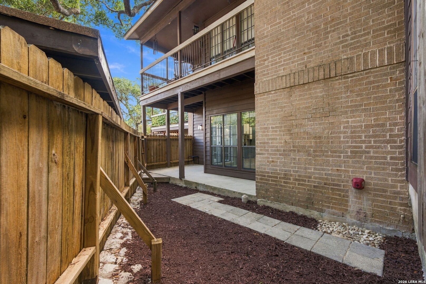 main property photo 18