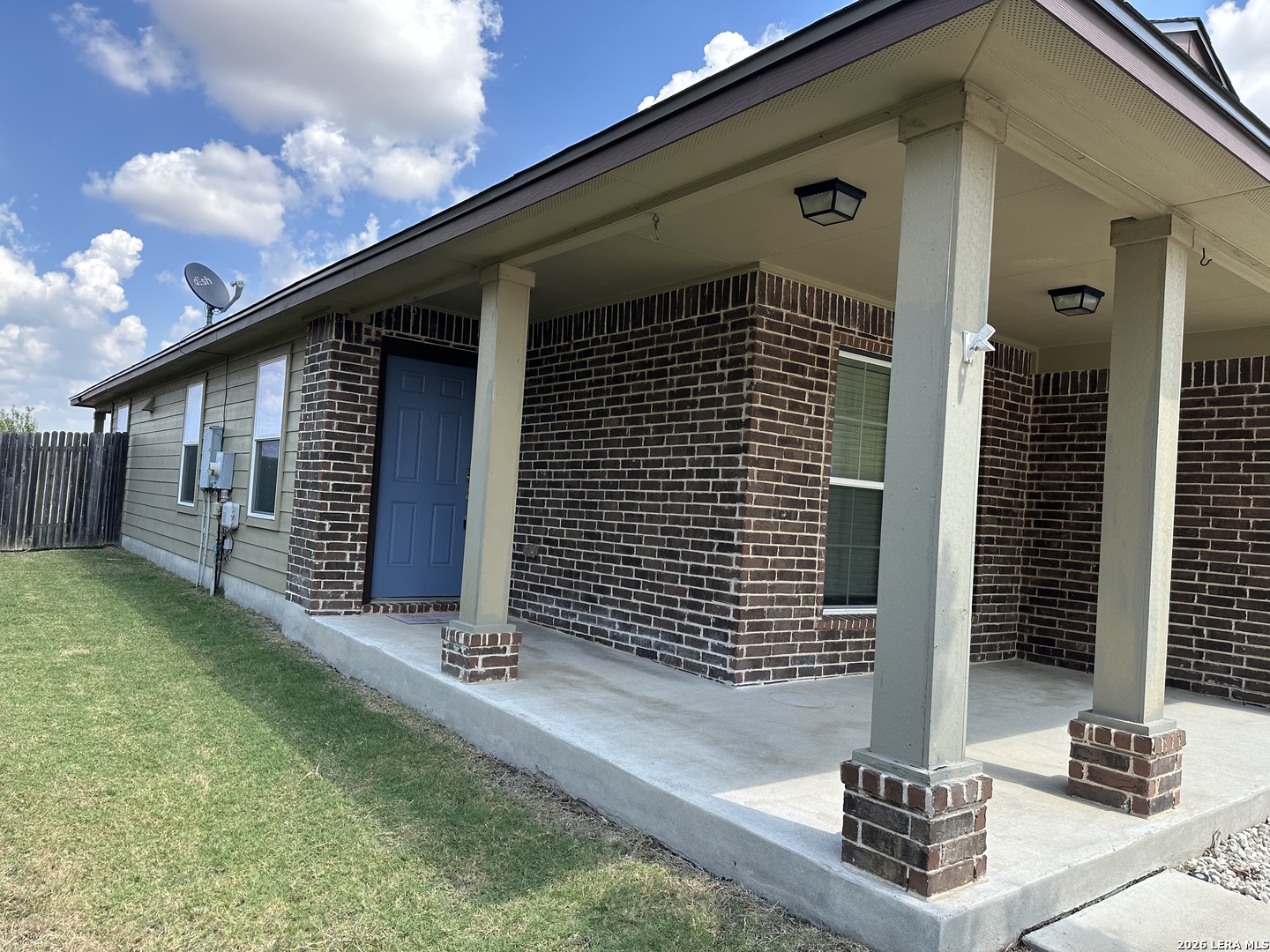 main property photo 3
