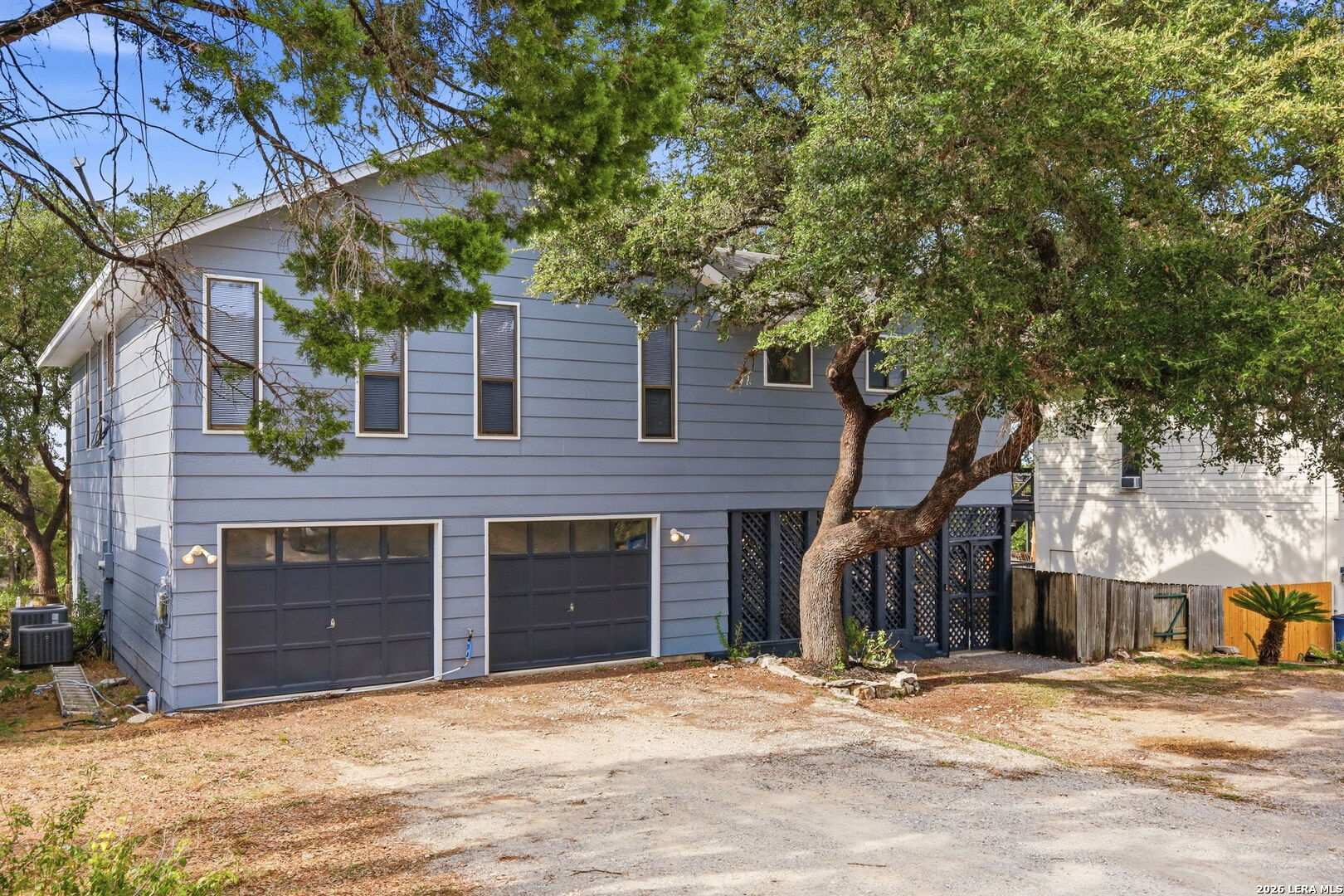 main property photo 0