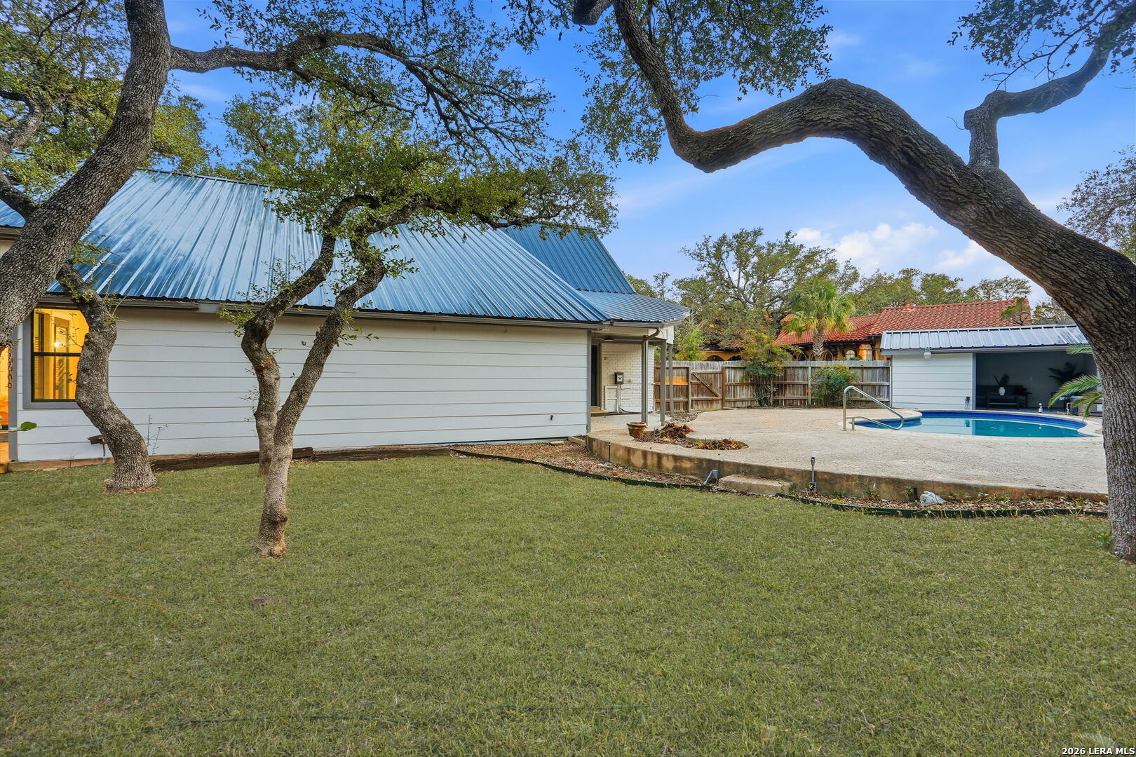 main property photo 43