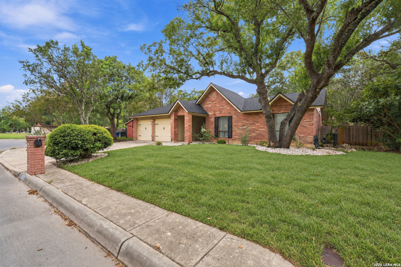 main property photo 0