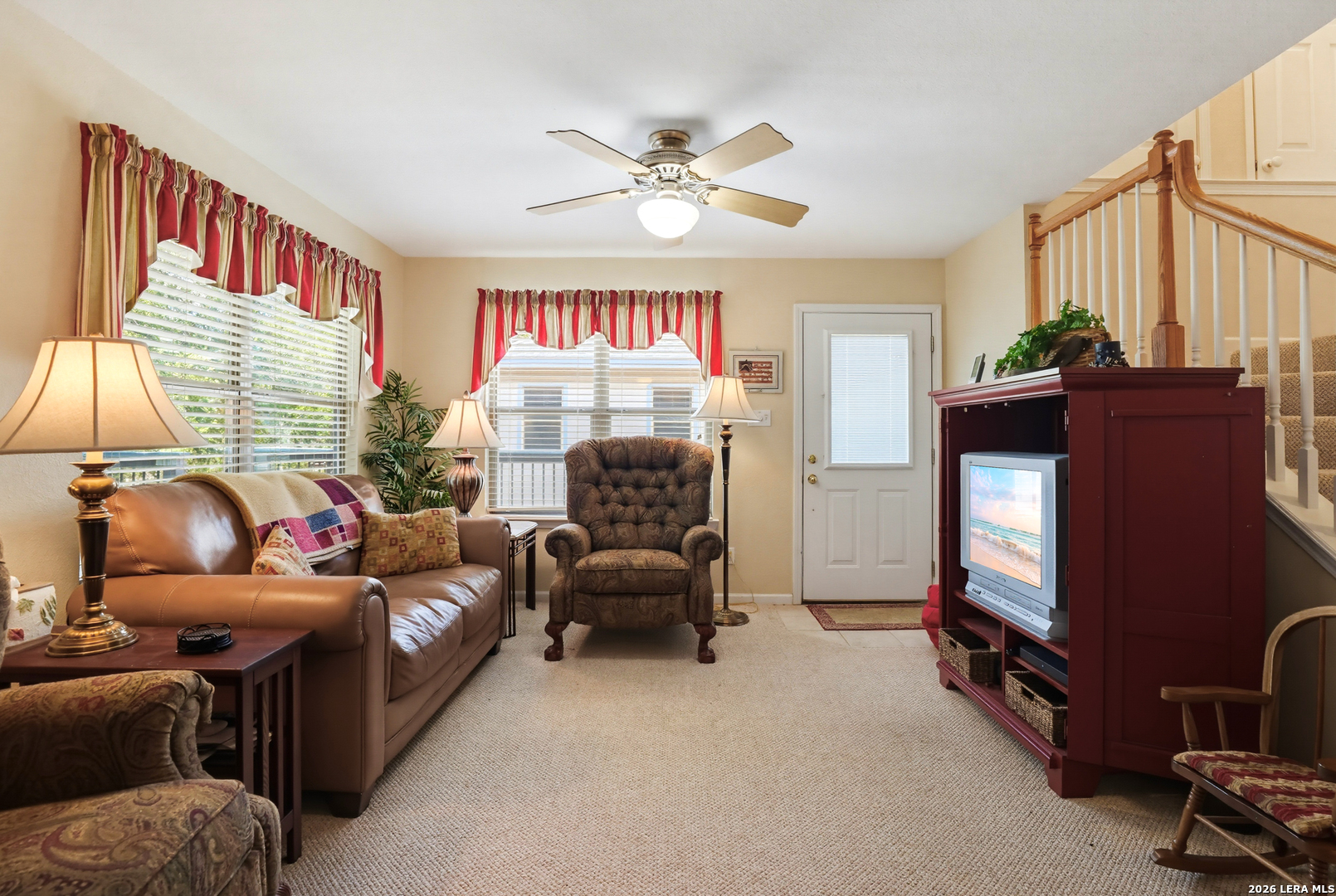 main property photo 17