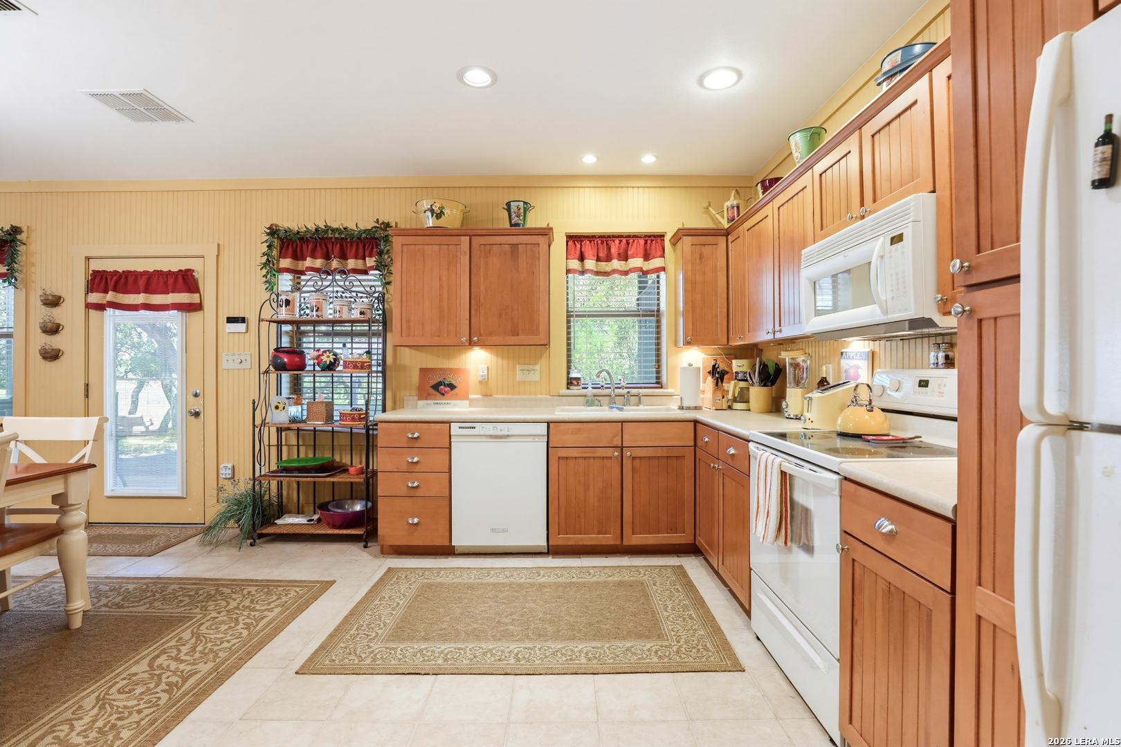 main property photo 68