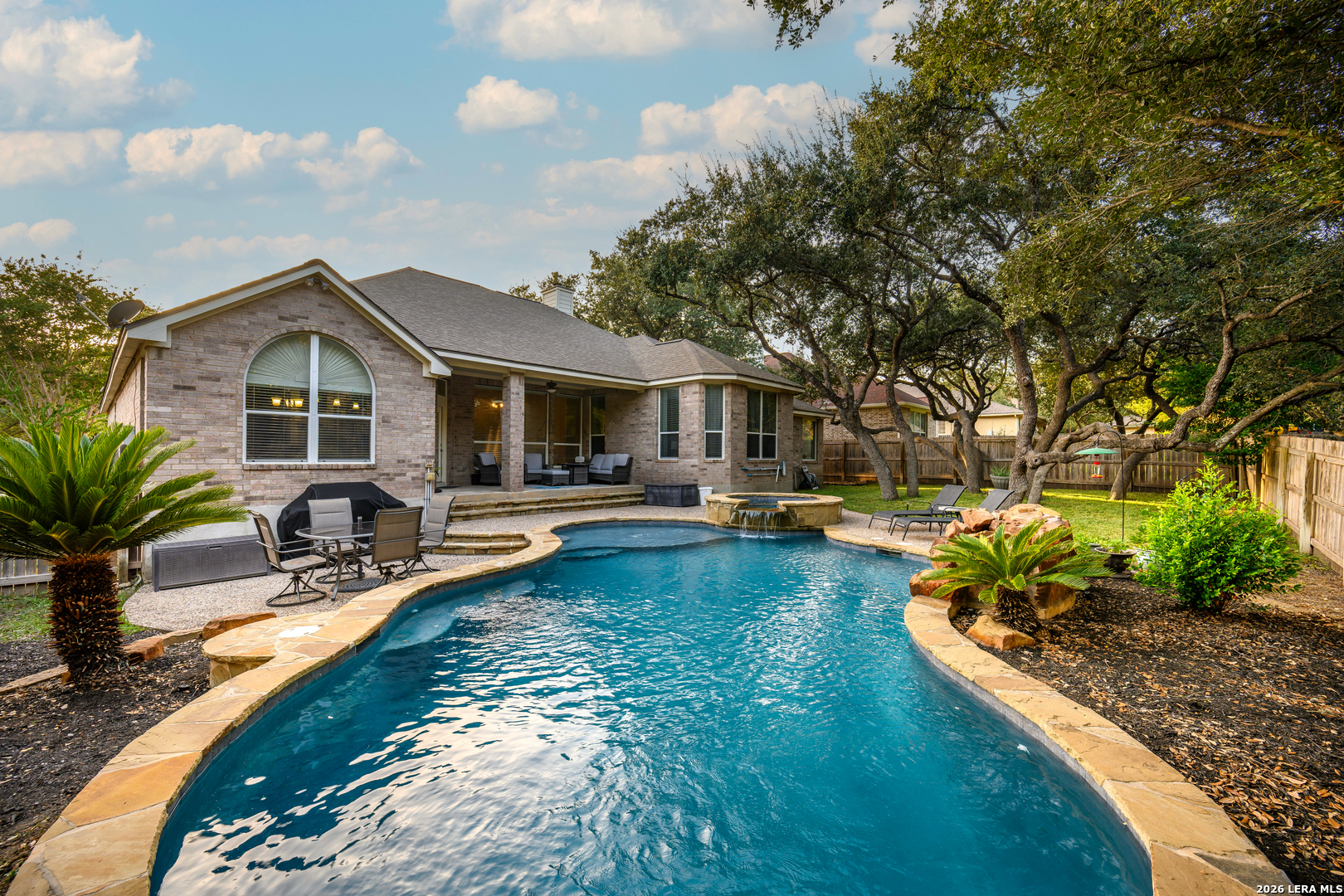 main property photo 24