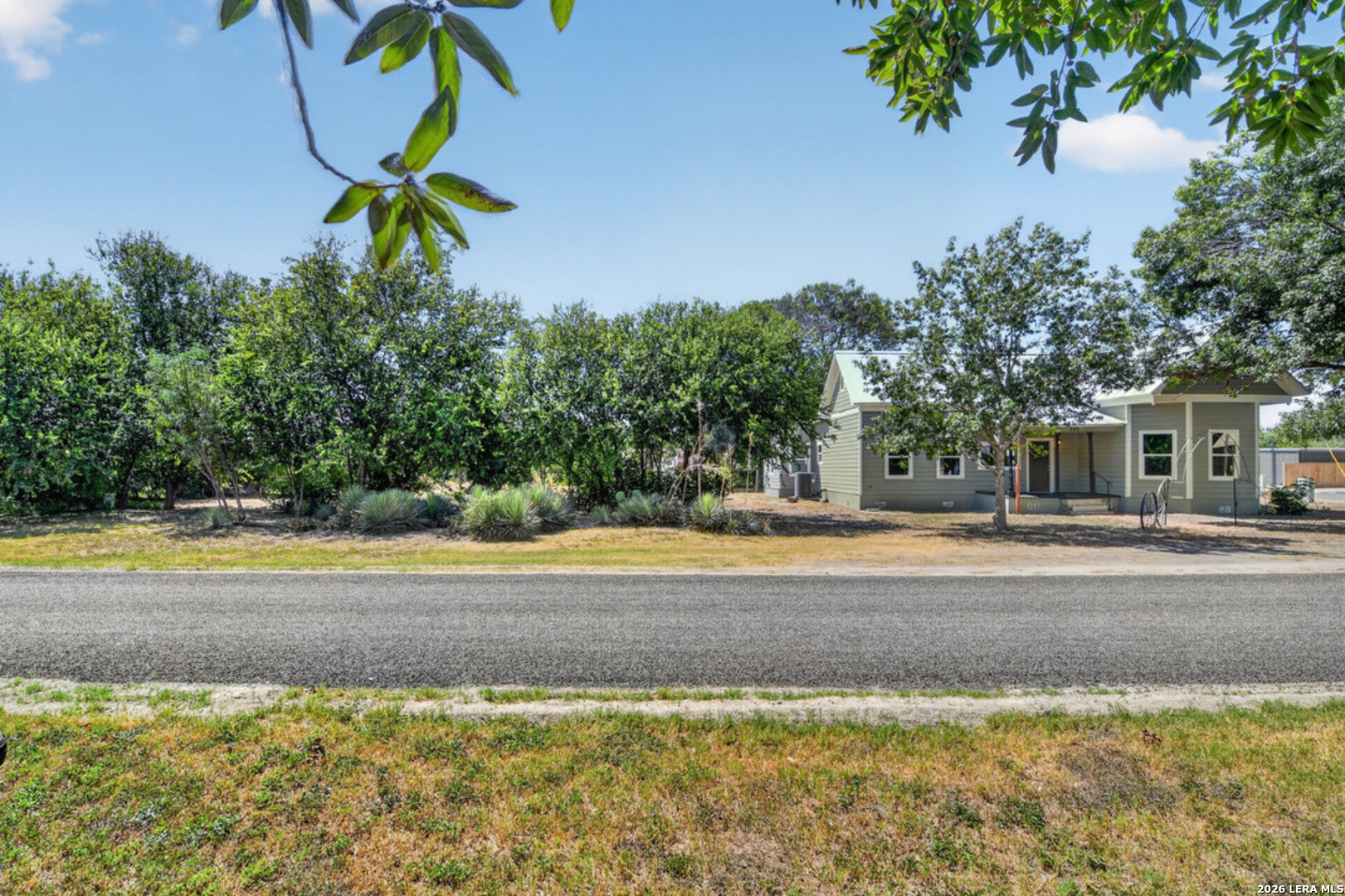 main property photo 26