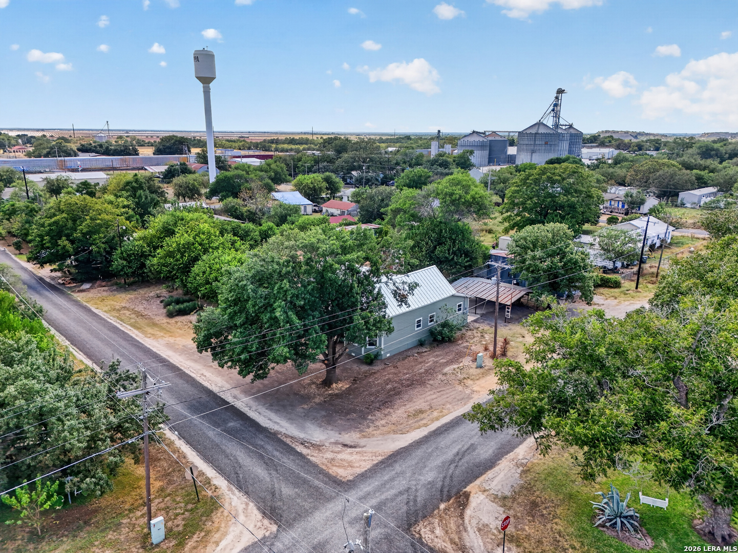 main property photo 29