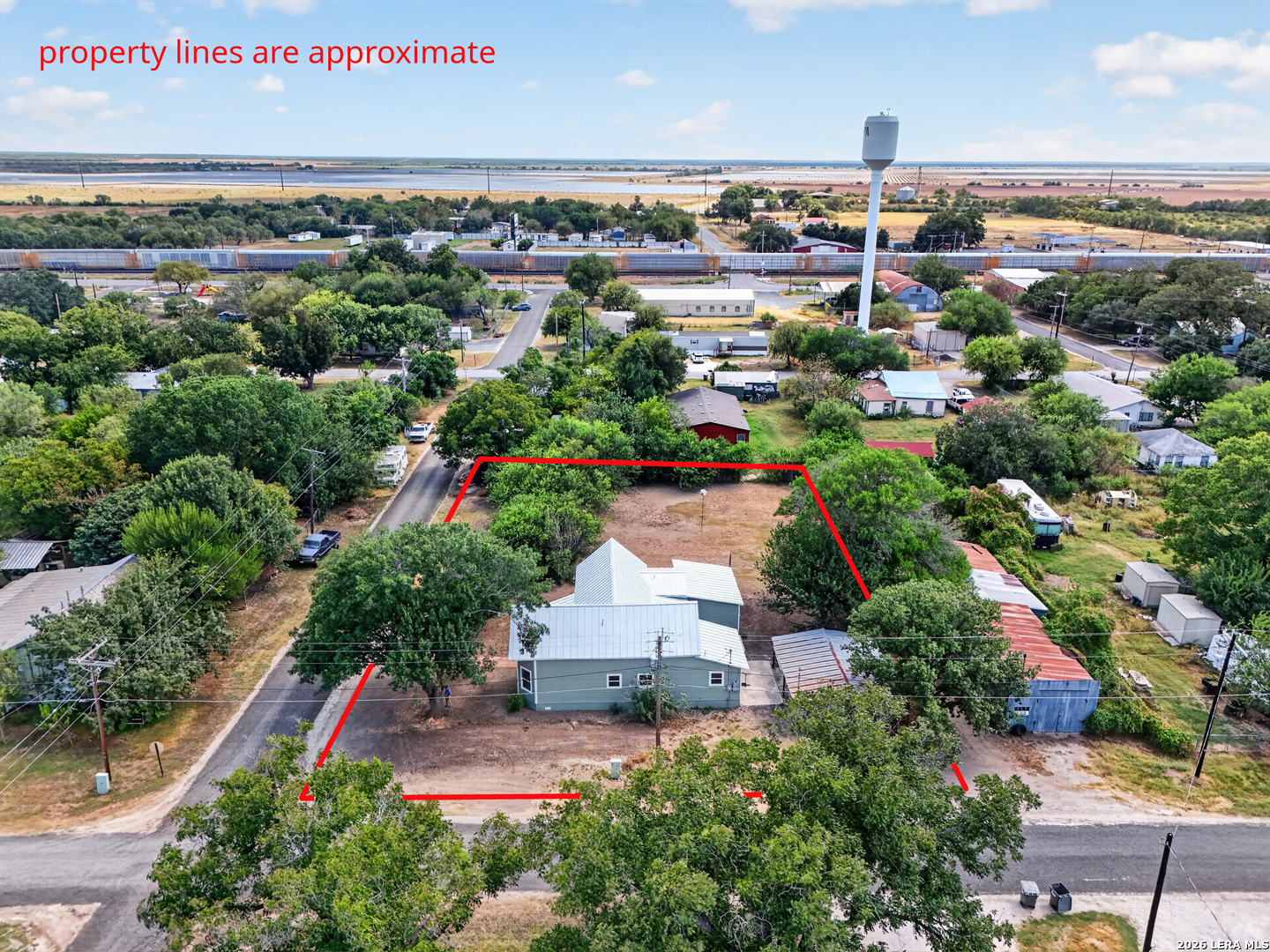 main property photo 30