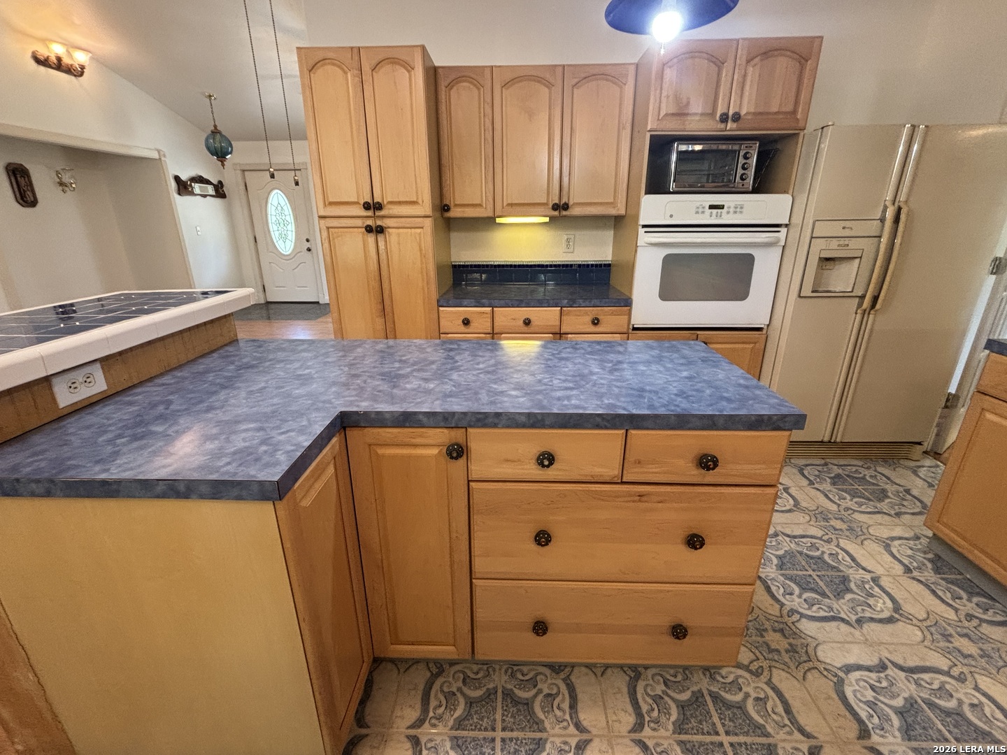 main property photo 10