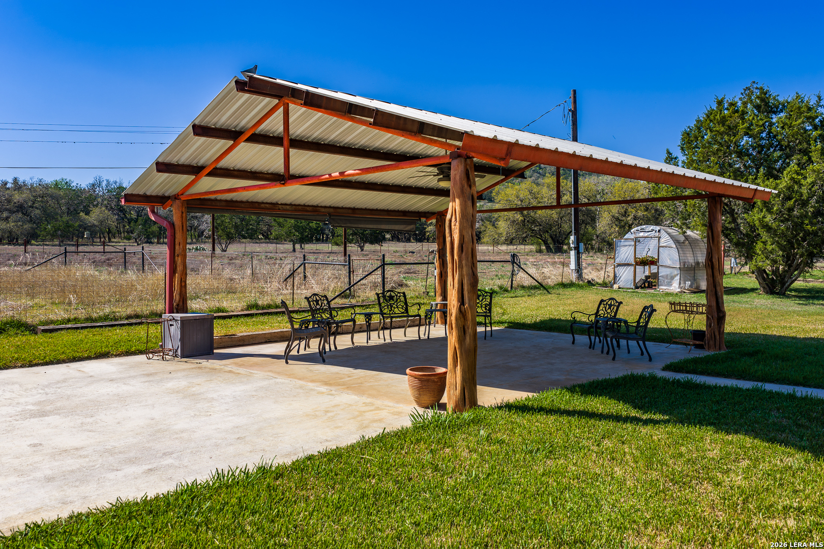 main property photo 42