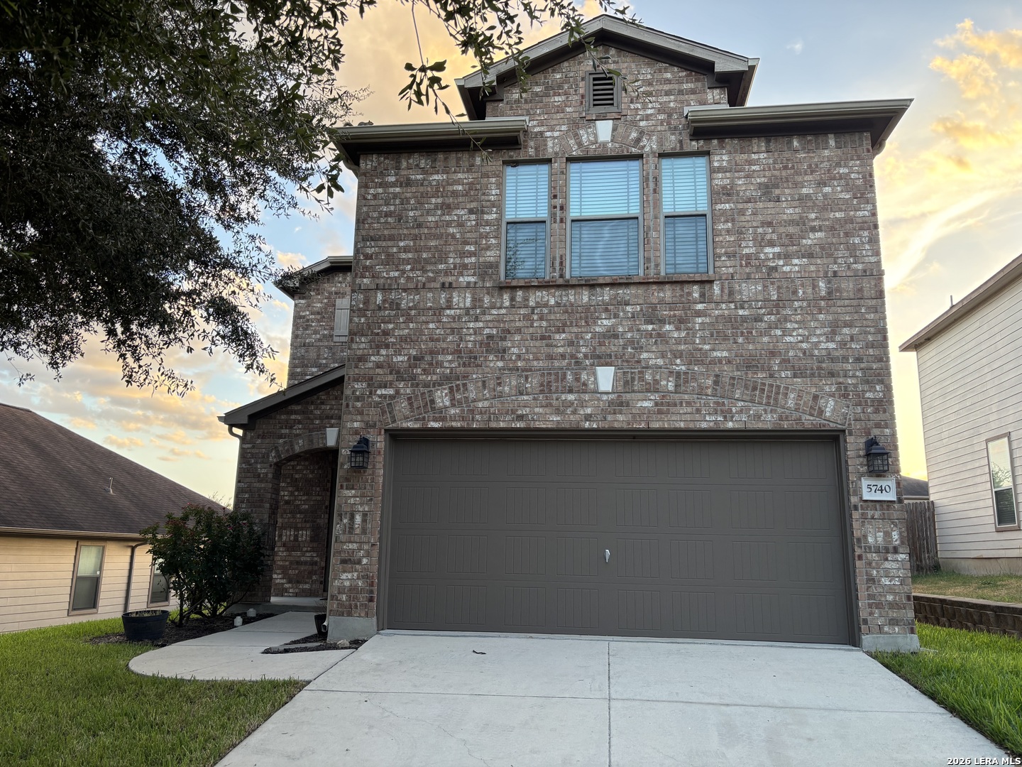 main property photo 0