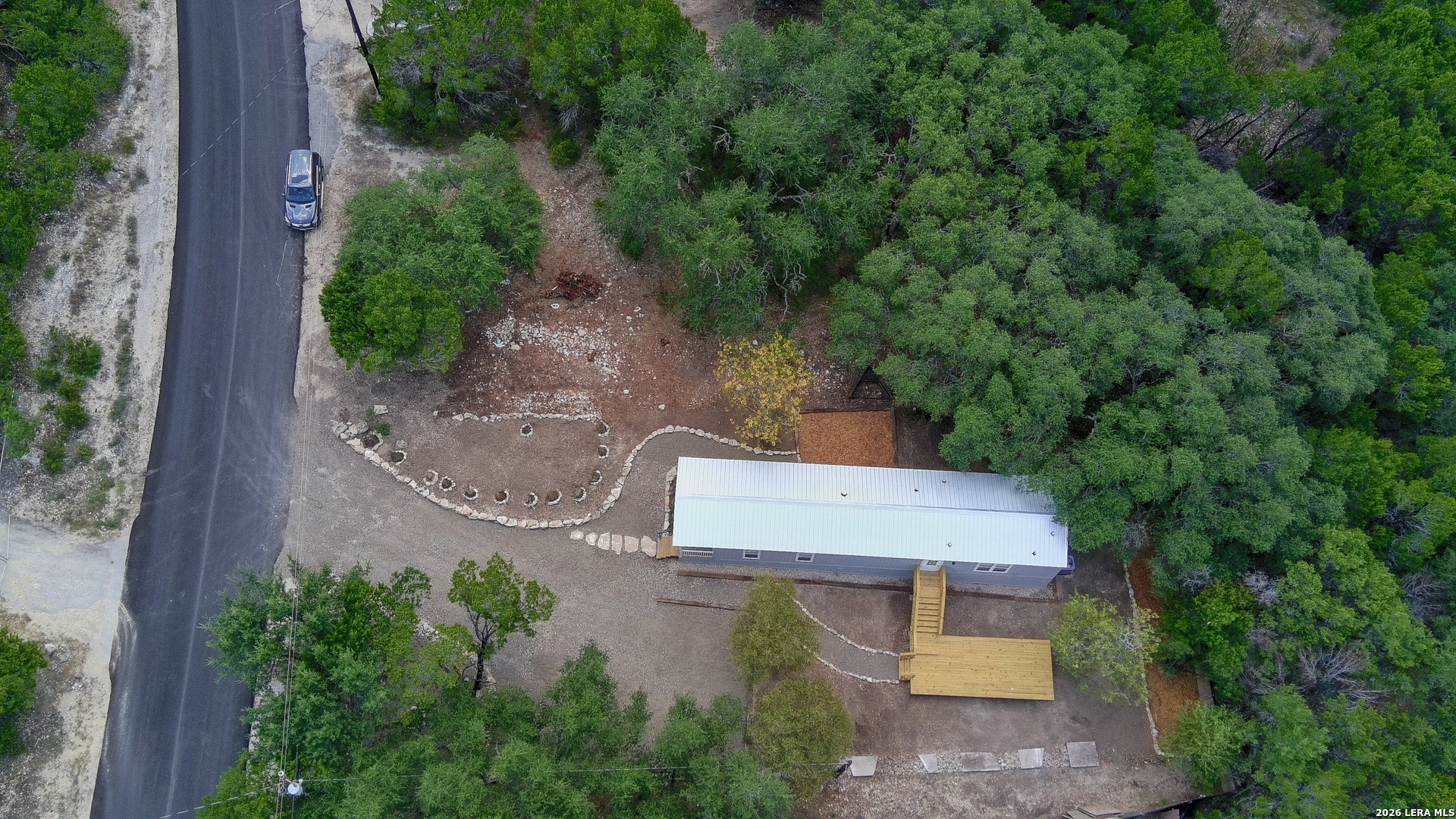 main property photo 30