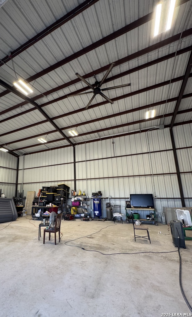 main property photo 16