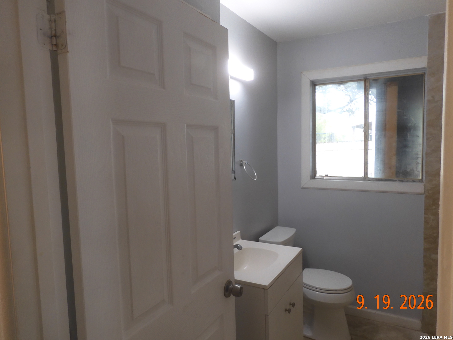 main property photo 13