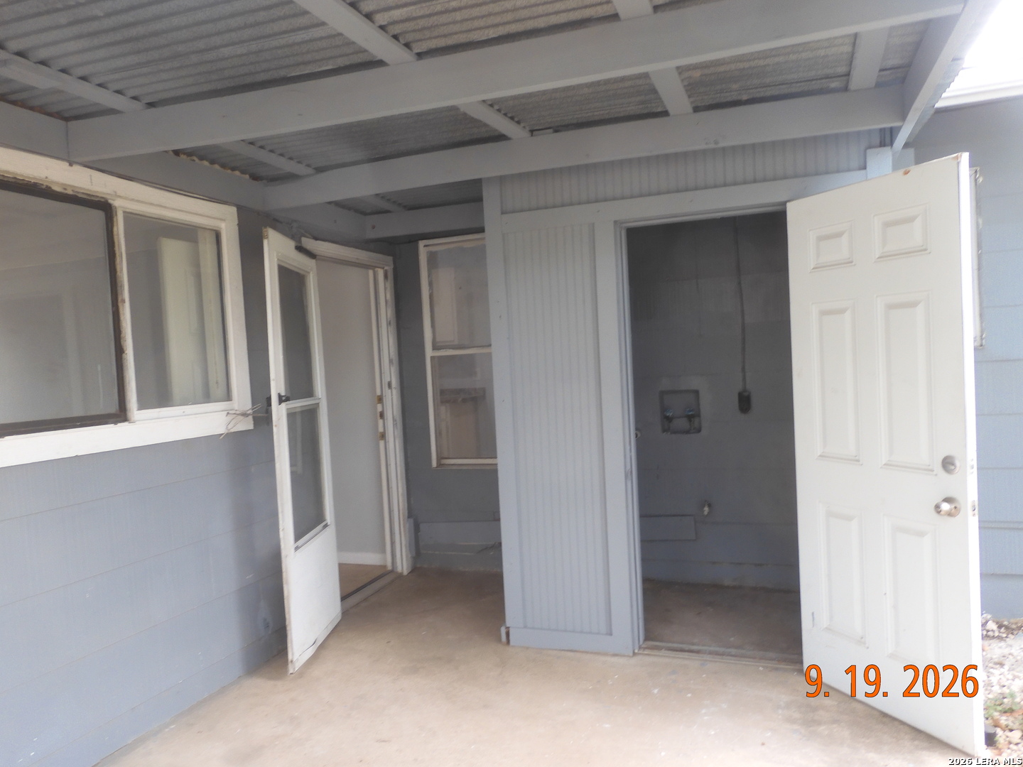 main property photo 17