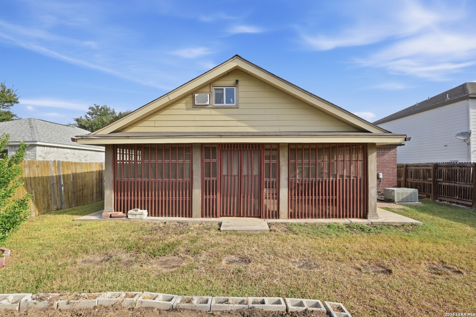main property photo 13