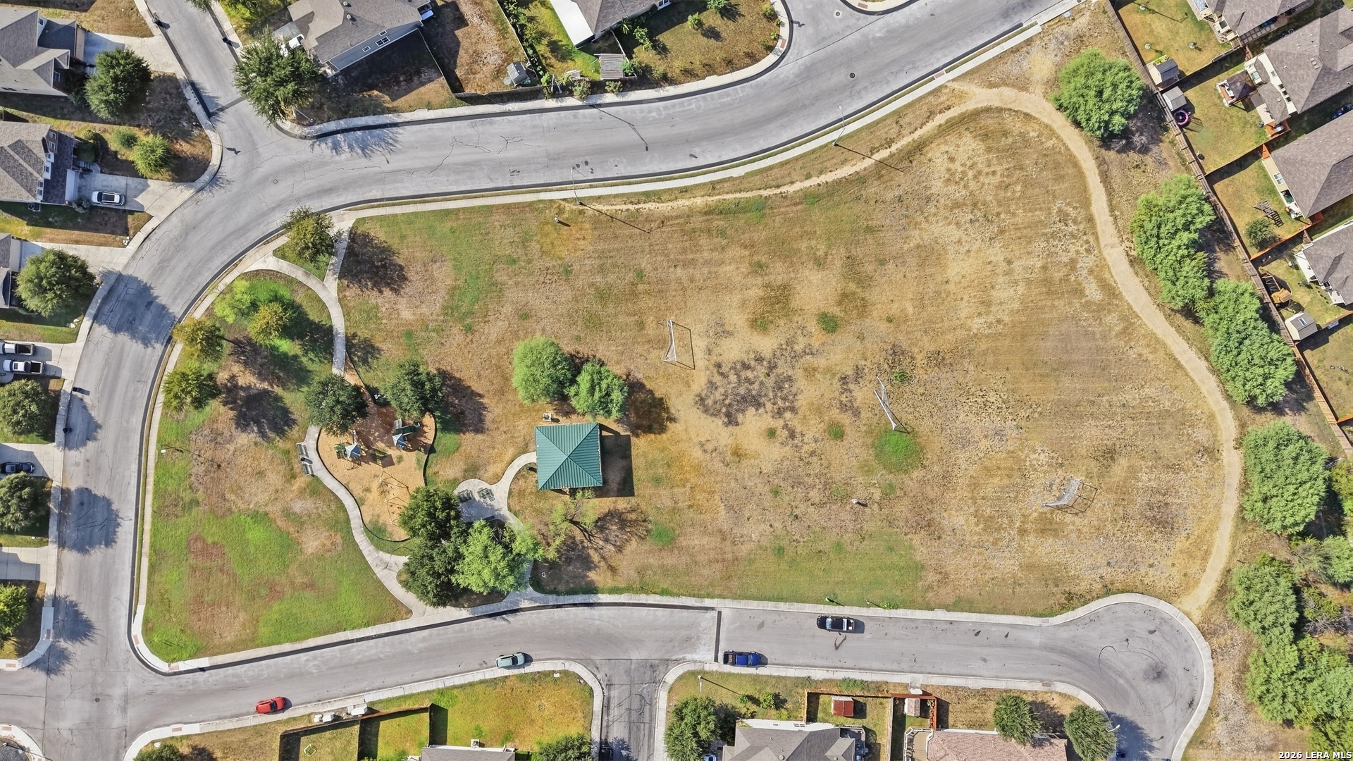 main property photo 19