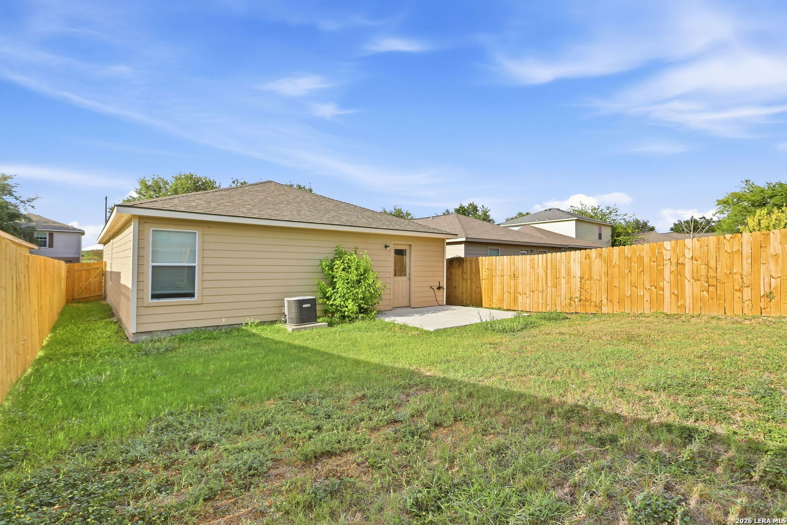 main property photo 16