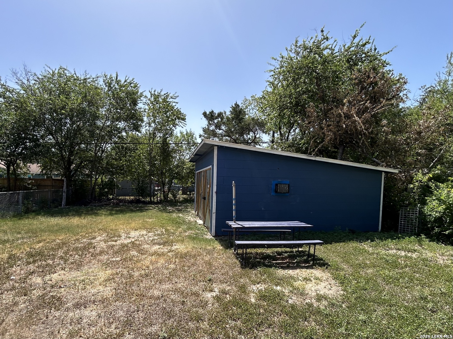 main property photo 13
