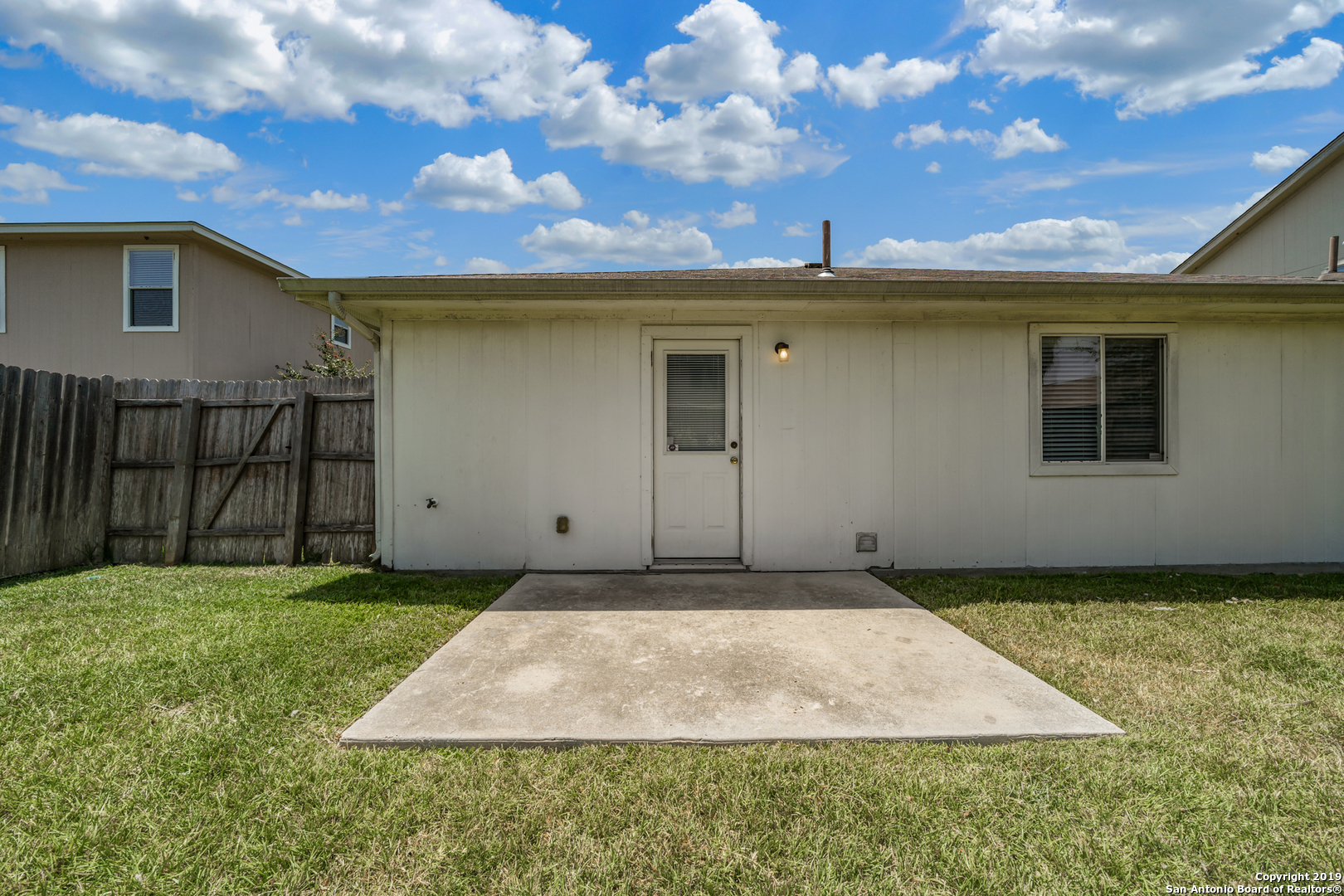 main property photo 19