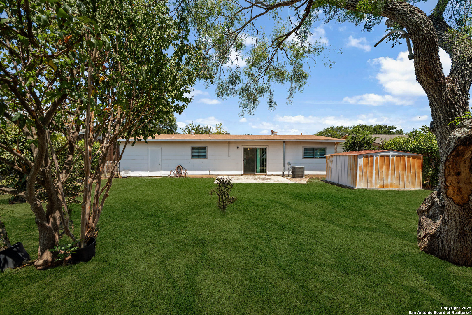 main property photo 24