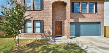 image of property with 4 Bed | 2 Bath | 2,570 Sqft