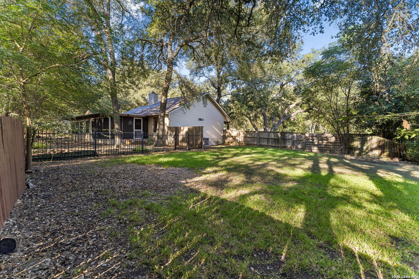 main property photo 29