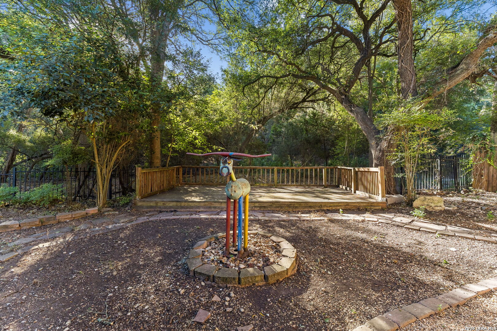 main property photo 32