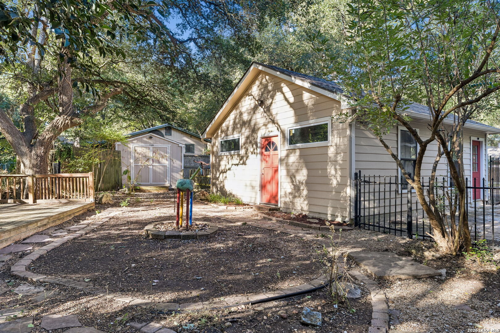 main property photo 35