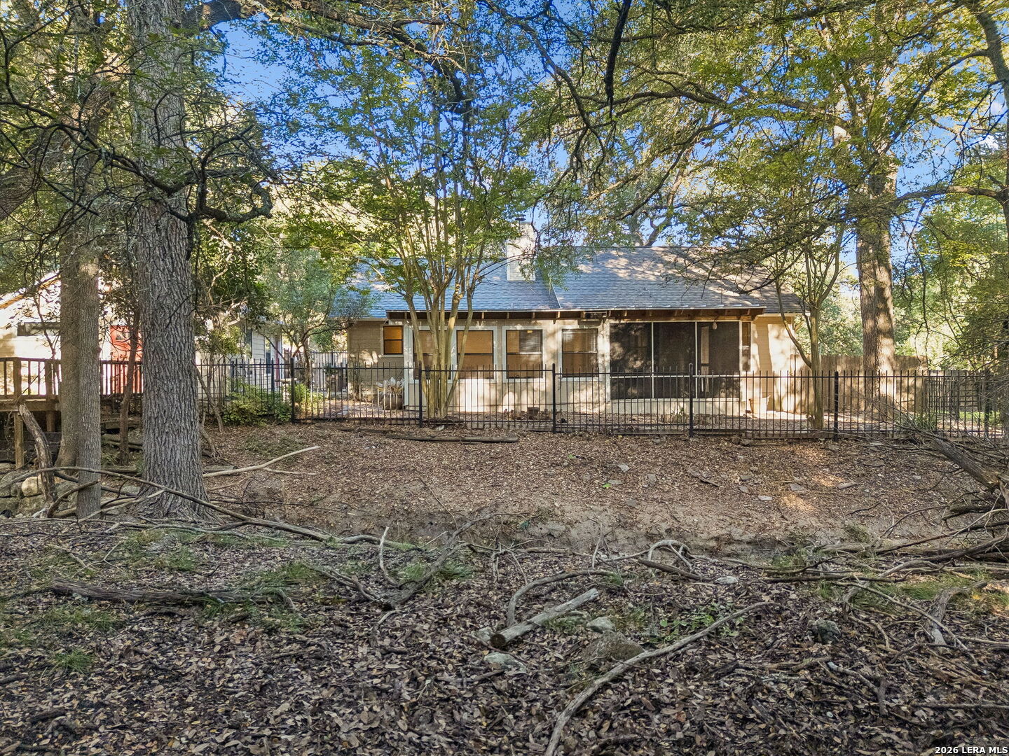 main property photo 38