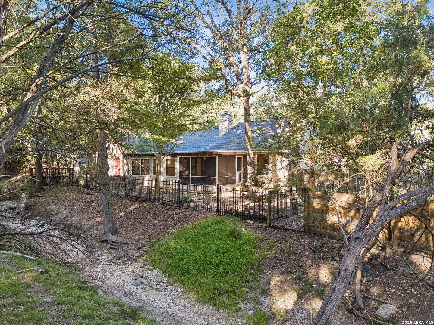 main property photo 39