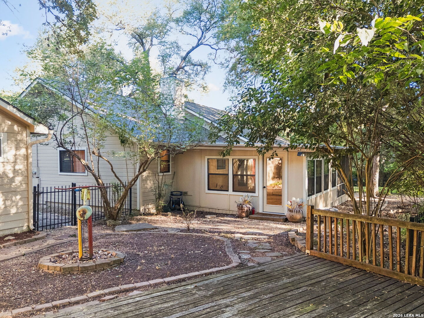 main property photo 41